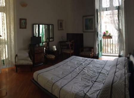 In Via Roma Bed & Breakfast Салерно Екстериор снимка