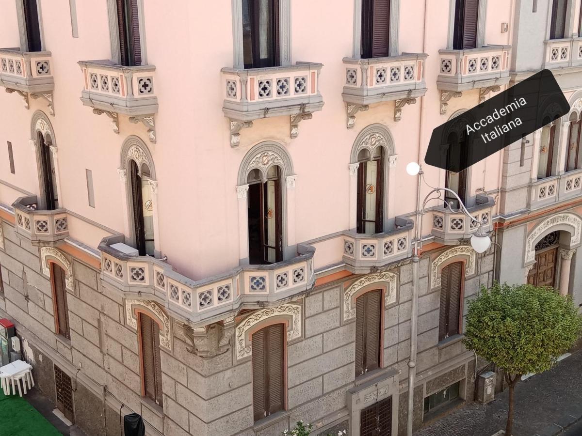 In Via Roma Bed & Breakfast Салерно Екстериор снимка